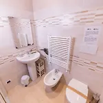 Le Di Teo 2 Pensión 4*